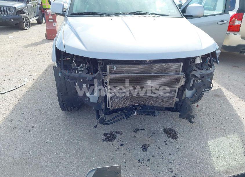 Photo 6 of 2018 Dodge Journey CROSSROAD (VIN 3C4PDCGGXJT215834)