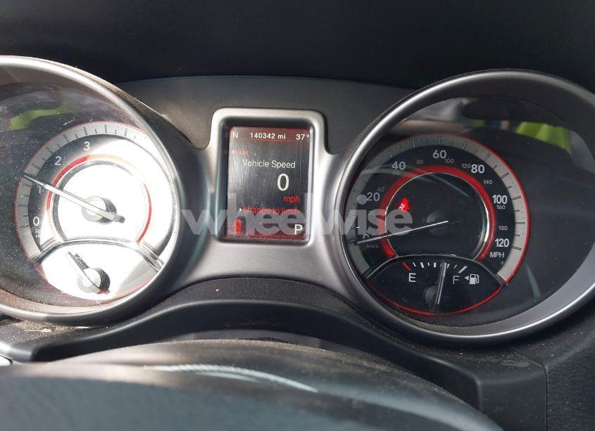 Photo 7 of 2018 Dodge Journey CROSSROAD (VIN 3C4PDCGGXJT215834)