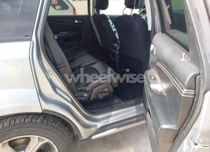 Photo 8 of 2018 Dodge Journey CROSSROAD (VIN 3C4PDCGGXJT215834)