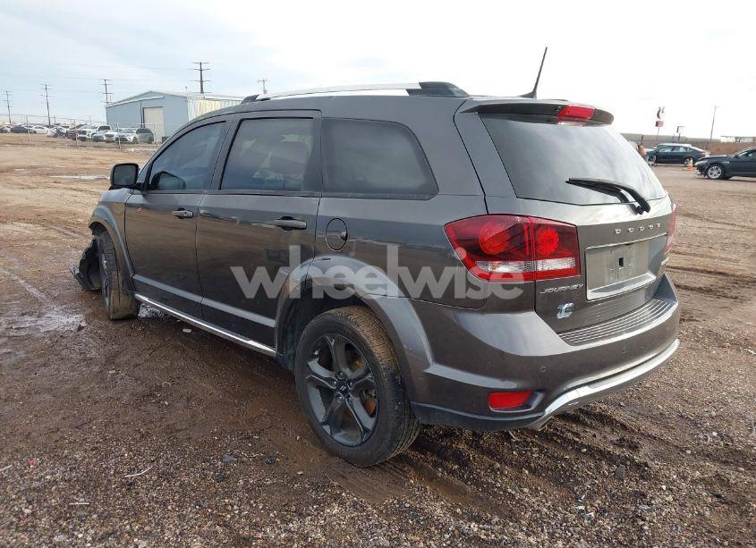 Photo 3 of 2018 Dodge Journey CROSSROAD (VIN 3C4PDCGGXJT507158)