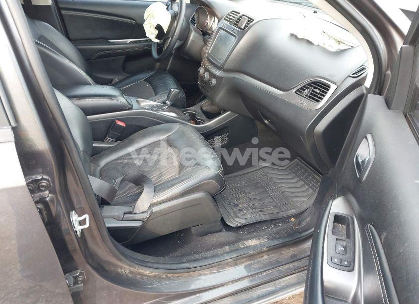 Photo 5 of 2018 Dodge Journey CROSSROAD (VIN 3C4PDCGGXJT507158)