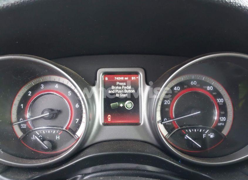 Photo 7 of 2018 Dodge Journey CROSSROAD (VIN 3C4PDCGGXJT507158)