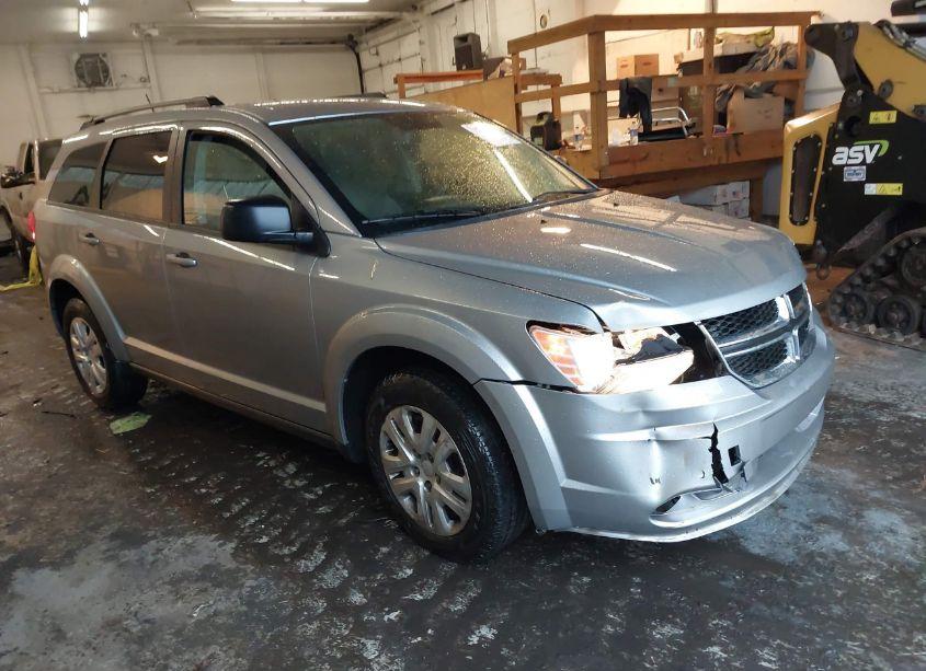 2016 Dodge Journey SE (VIN 3C4PDDAG0GT226946) main photo