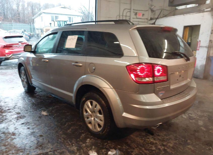 Photo 3 of 2016 Dodge Journey SE (VIN 3C4PDDAG0GT226946)
