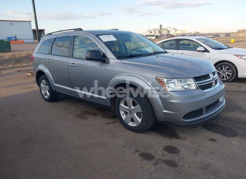 2017 Dodge Journey SE AWD (VIN 3C4PDDAG0HT569337) main photo