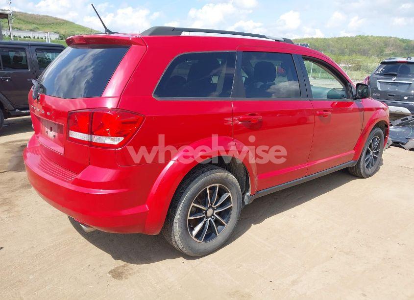 Photo 4 of 2017 Dodge Journey SE AWD (VIN 3C4PDDAG0HT610579)