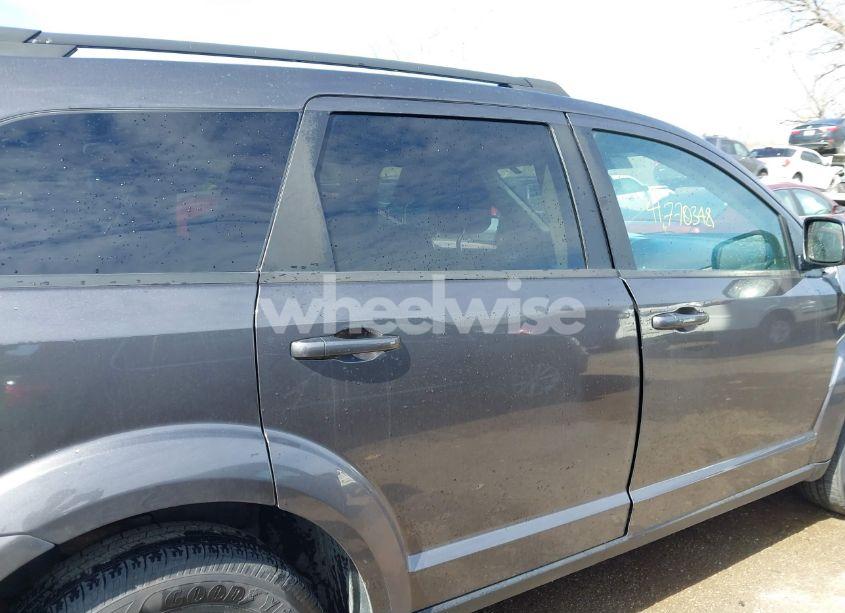 Photo 13 of 2018 Dodge Journey SE AWD (VIN 3C4PDDAG0JT375803)