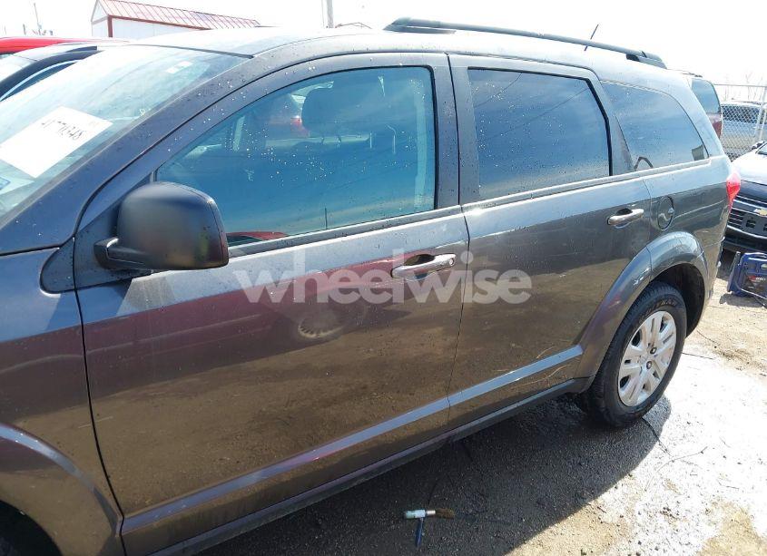 Photo 14 of 2018 Dodge Journey SE AWD (VIN 3C4PDDAG0JT375803)