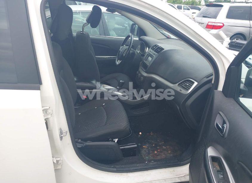 Photo 5 of 2016 Dodge Journey SE (VIN 3C4PDDAG1GT106332)