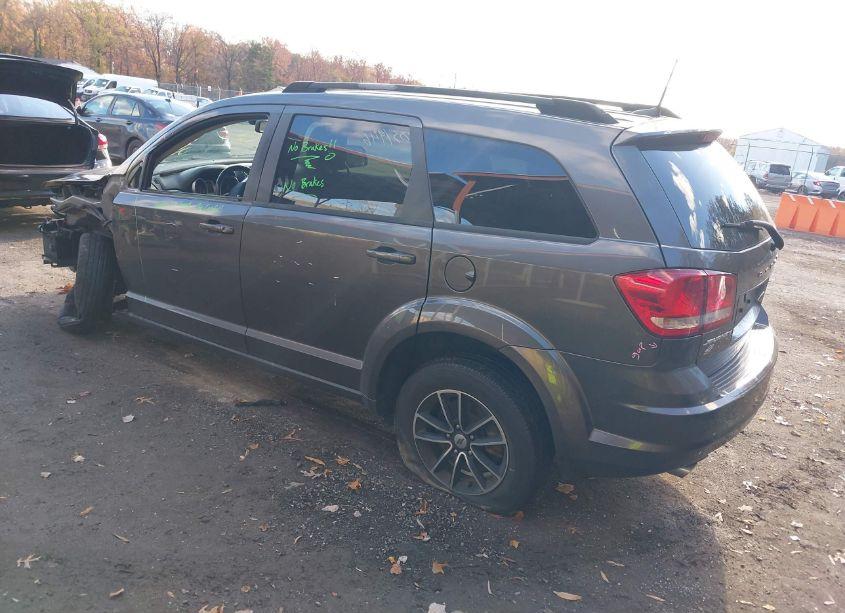 Photo 3 of 2018 Dodge Journey SE AWD (VIN 3C4PDDAG1JT478065)