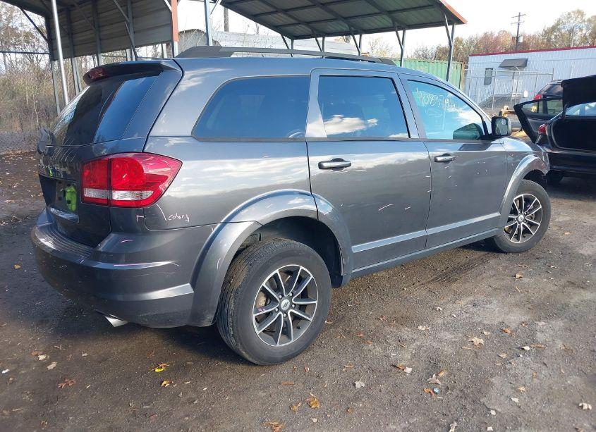 Photo 4 of 2018 Dodge Journey SE AWD (VIN 3C4PDDAG1JT478065)