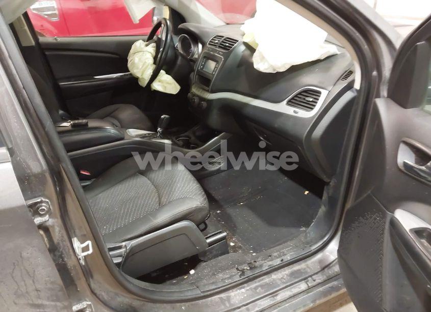 Photo 5 of 2018 Dodge Journey SE AWD (VIN 3C4PDDAG3JT265778)