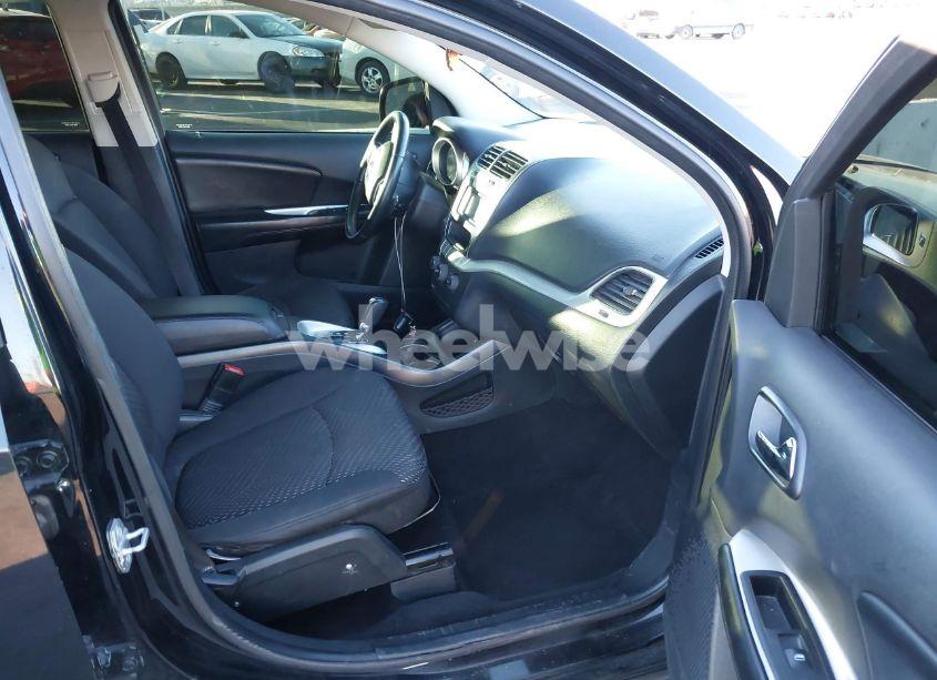 Photo 5 of 2014 Dodge Journey SE (VIN 3C4PDDAG4ET194533)