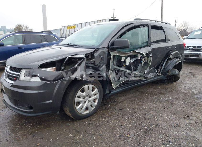 Photo 2 of 2018 Dodge Journey SE AWD (VIN 3C4PDDAG4JT504609)