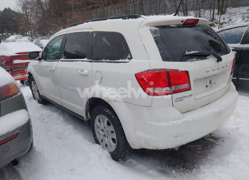 Photo 3 of 2014 Dodge Journey SE (VIN 3C4PDDAG5ET187655)