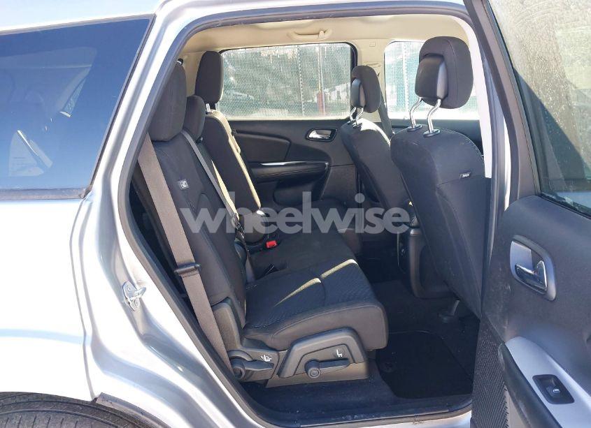 Photo 8 of 2018 Dodge Journey SE AWD (VIN 3C4PDDAG5JT477842)