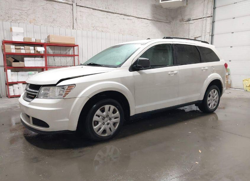 Photo 2 of 2017 Dodge Journey SE AWD (VIN 3C4PDDAG6HT548721)