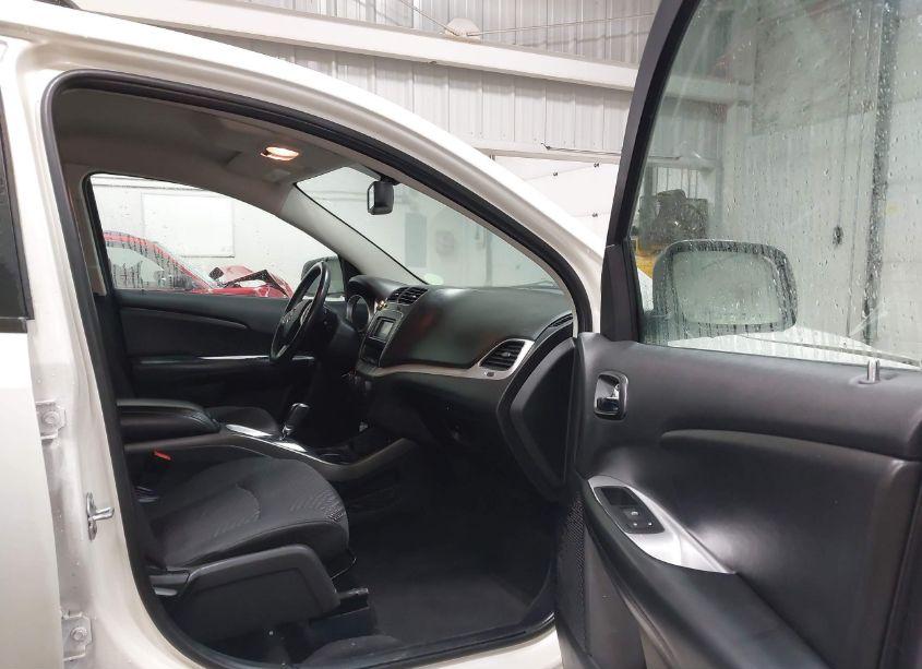 Photo 5 of 2017 Dodge Journey SE AWD (VIN 3C4PDDAG6HT548721)