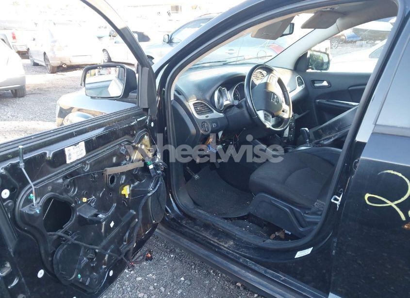 Photo 6 of 2014 Dodge Journey SE (VIN 3C4PDDAG7ET189407)