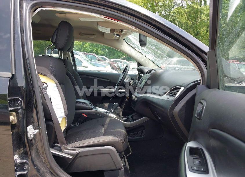 Photo 5 of 2015 Dodge Journey SE (VIN 3C4PDDAG7FT725726)