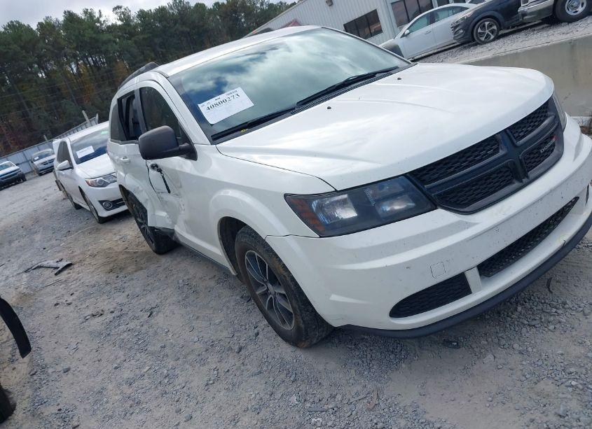 2017 Dodge Journey SE AWD (VIN 3C4PDDAG8HT596463) main photo