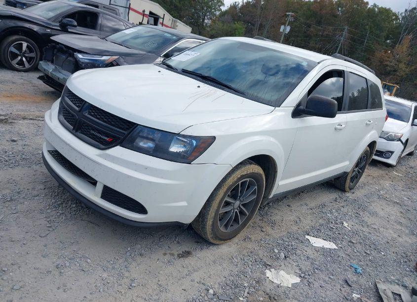 Photo 2 of 2017 Dodge Journey SE AWD (VIN 3C4PDDAG8HT596463)