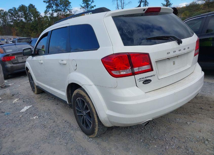 Photo 3 of 2017 Dodge Journey SE AWD (VIN 3C4PDDAG8HT596463)
