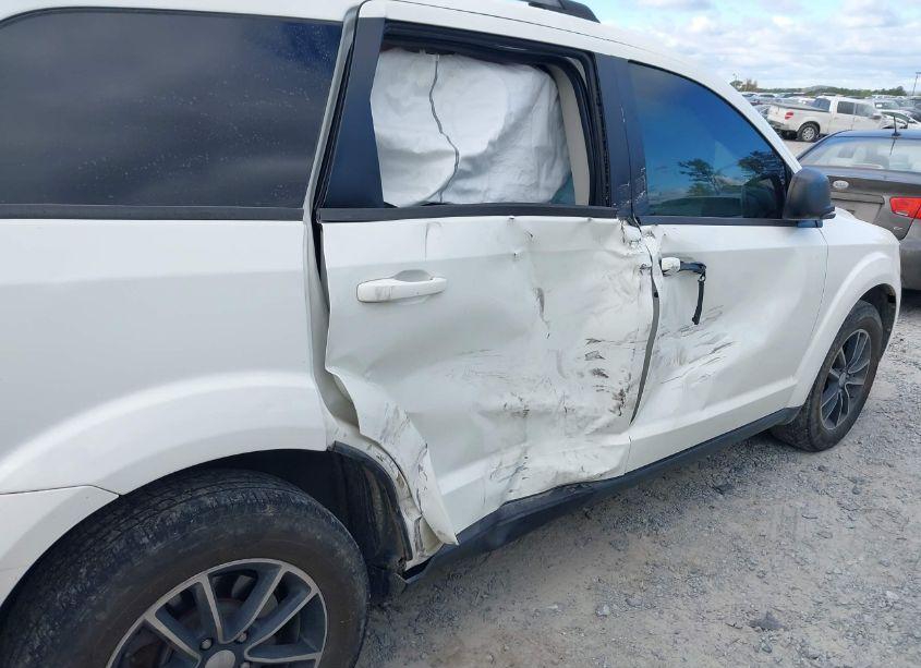 Photo 6 of 2017 Dodge Journey SE AWD (VIN 3C4PDDAG8HT596463)