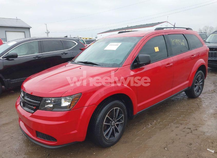 Photo 2 of 2018 Dodge Journey SE AWD (VIN 3C4PDDAG8JT536284)