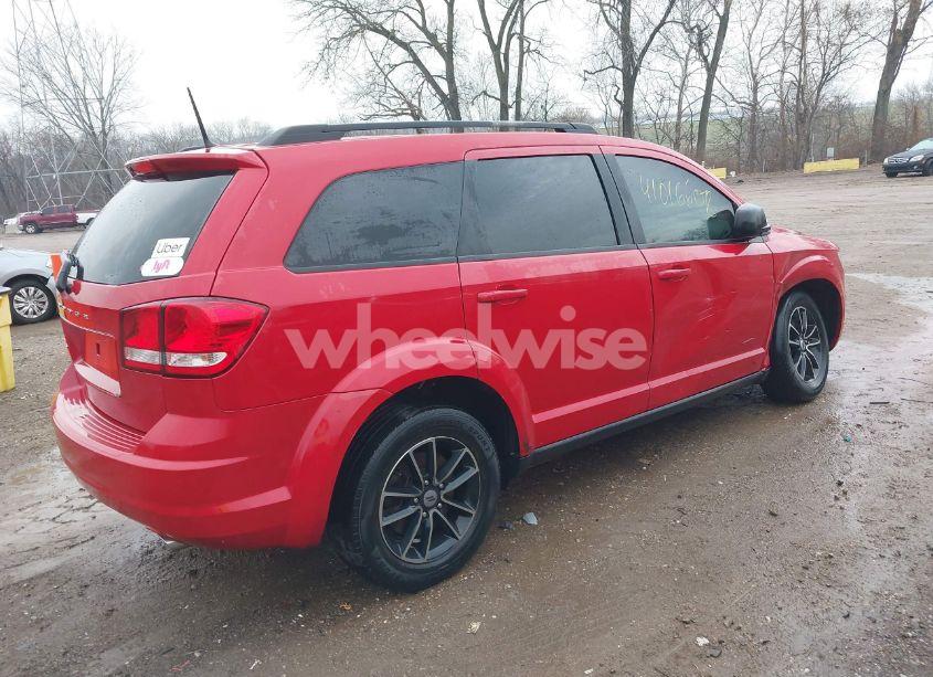 Photo 4 of 2018 Dodge Journey SE AWD (VIN 3C4PDDAG8JT536284)