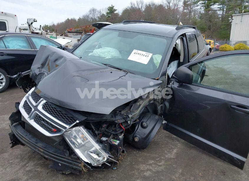 Photo 2 of 2014 Dodge Journey SE (VIN 3C4PDDAG9ET176058)