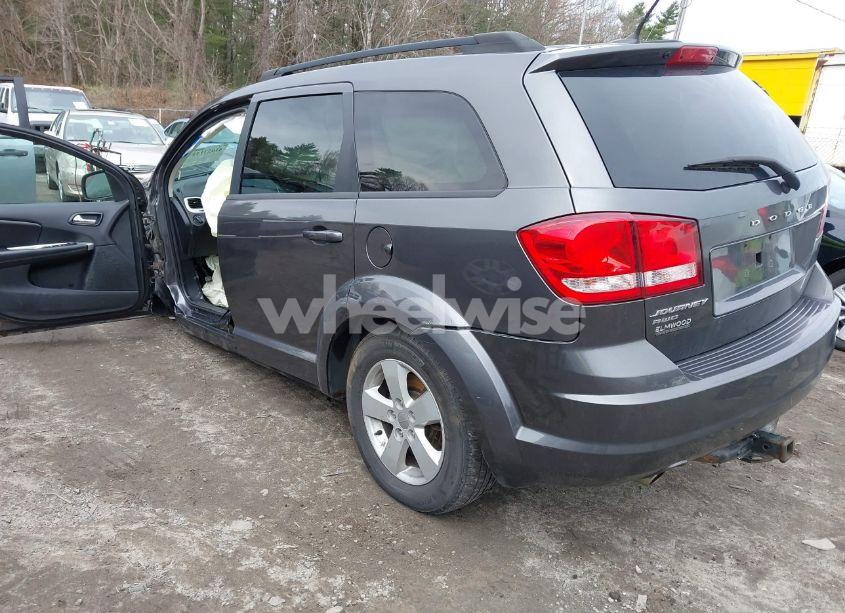 Photo 3 of 2014 Dodge Journey SE (VIN 3C4PDDAG9ET176058)