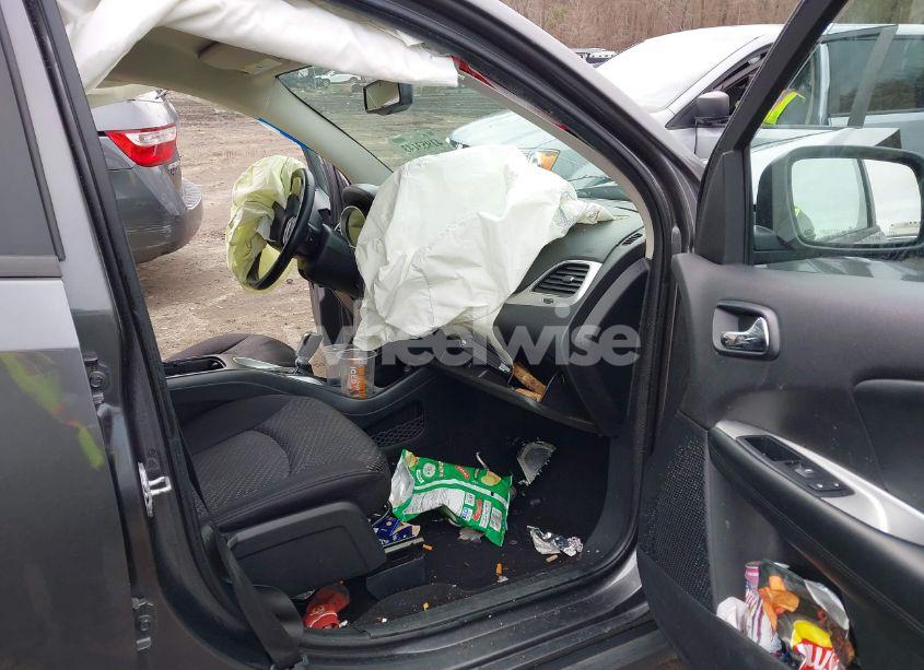 Photo 5 of 2014 Dodge Journey SE (VIN 3C4PDDAG9ET176058)