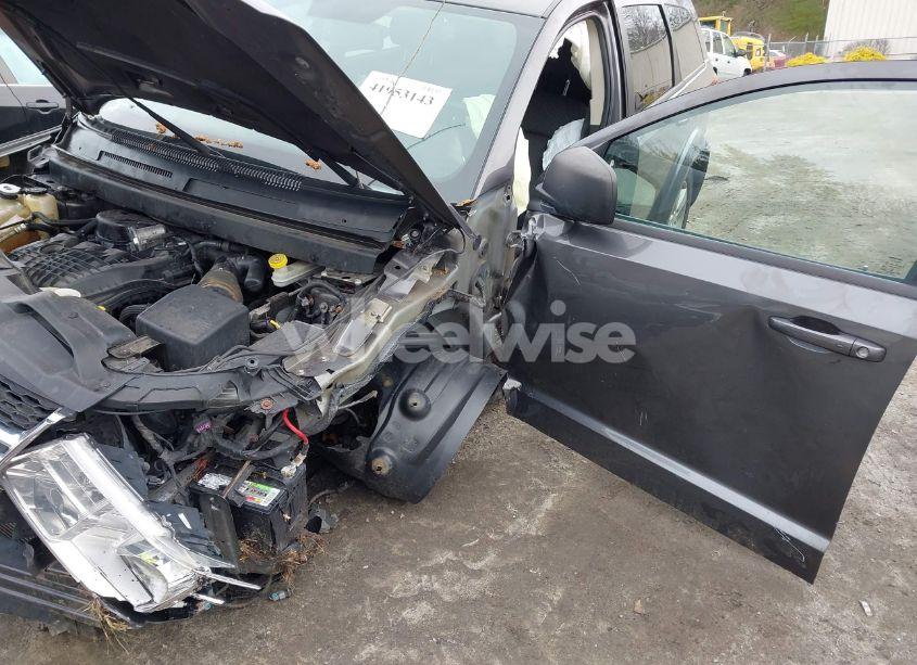 Photo 6 of 2014 Dodge Journey SE (VIN 3C4PDDAG9ET176058)