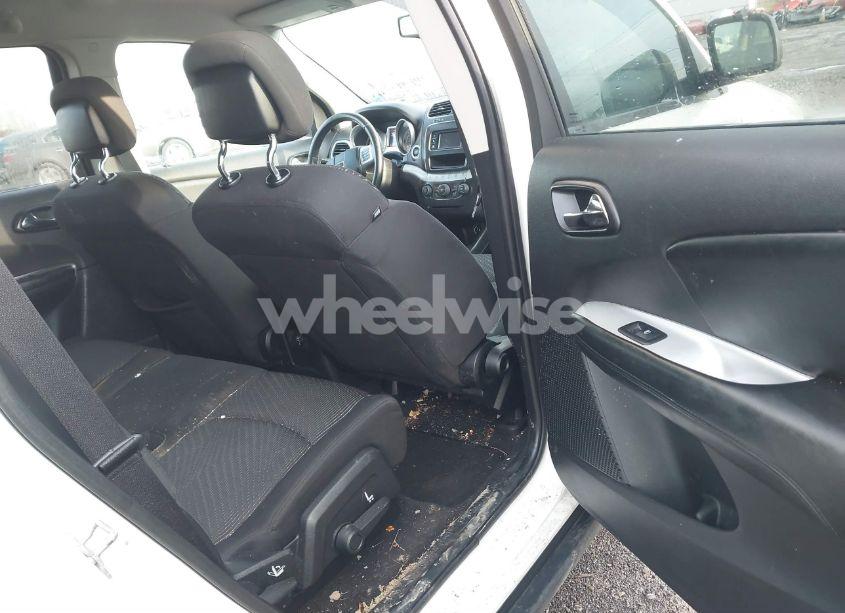 Photo 8 of 2014 Dodge Journey SE (VIN 3C4PDDAG9ET265211)