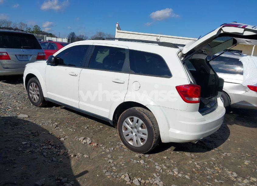 Photo 3 of 2015 Dodge Journey SE (VIN 3C4PDDAG9FT725730)