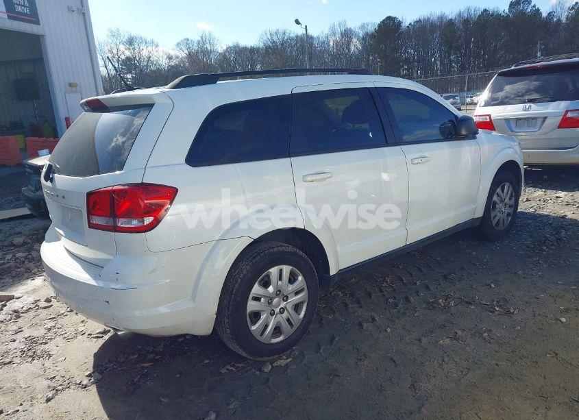 Photo 4 of 2015 Dodge Journey SE (VIN 3C4PDDAG9FT725730)