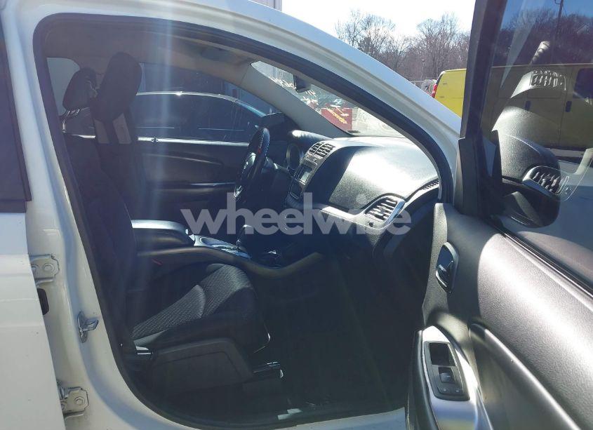 Photo 5 of 2015 Dodge Journey SE (VIN 3C4PDDAG9FT725730)