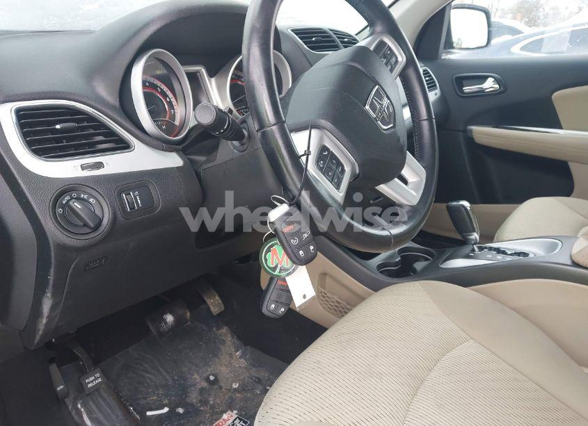 Photo 11 of 2018 Dodge Journey SE AWD (VIN 3C4PDDAG9JT512558)