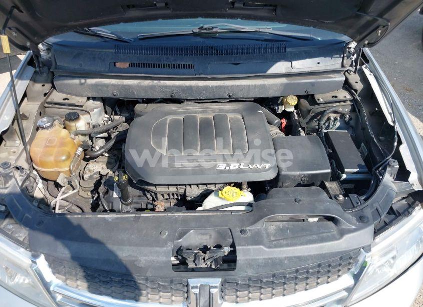 Photo 10 of 2012 Dodge Journey SXT (VIN 3C4PDDBG0CT205989)