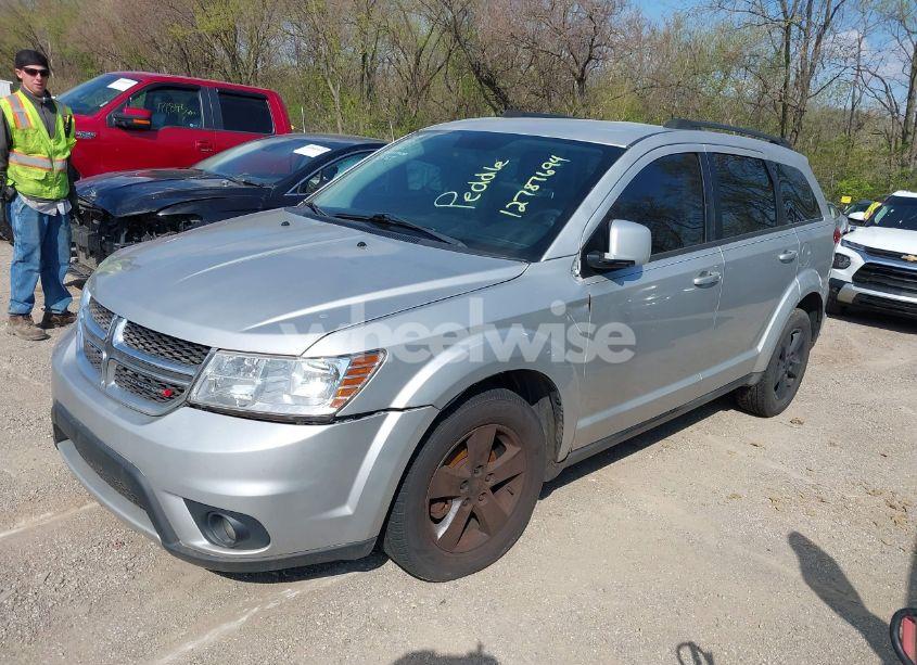 Photo 2 of 2012 Dodge Journey SXT (VIN 3C4PDDBG0CT205989)