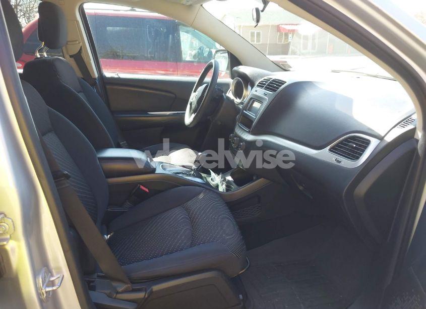 Photo 5 of 2012 Dodge Journey SXT (VIN 3C4PDDBG0CT397821)