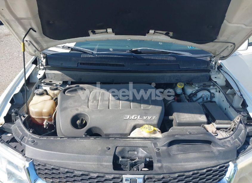 Photo 10 of 2014 Dodge Journey SXT (VIN 3C4PDDBG0ET128057)