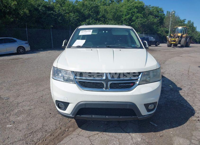 Photo 13 of 2014 Dodge Journey SXT (VIN 3C4PDDBG0ET128057)