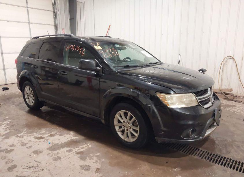 2014 Dodge Journey SXT (VIN 3C4PDDBG0ET251132) main photo