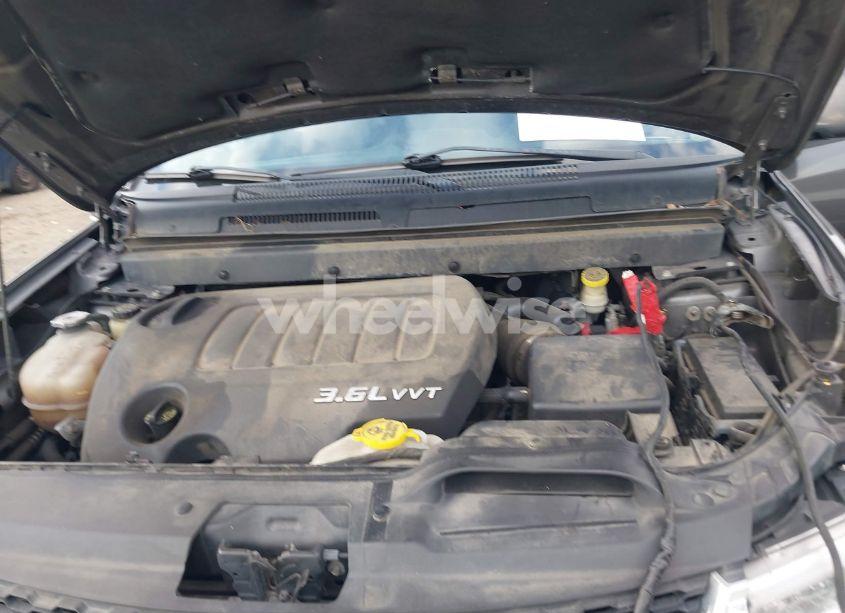 Photo 10 of 2014 Dodge Journey SXT (VIN 3C4PDDBG0ET301897)