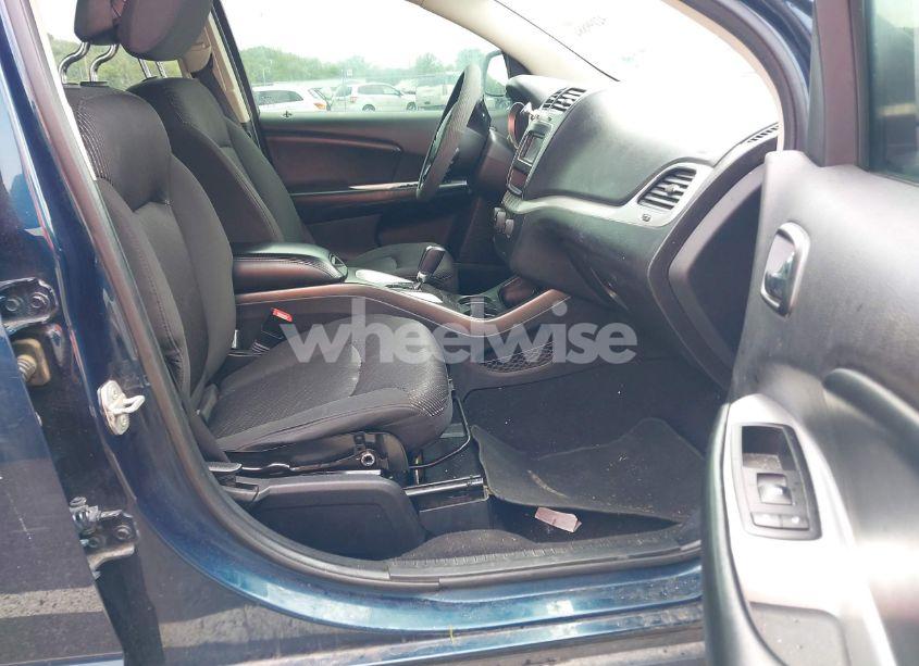 Photo 5 of 2015 Dodge Journey SXT (VIN 3C4PDDBG0FT533014)