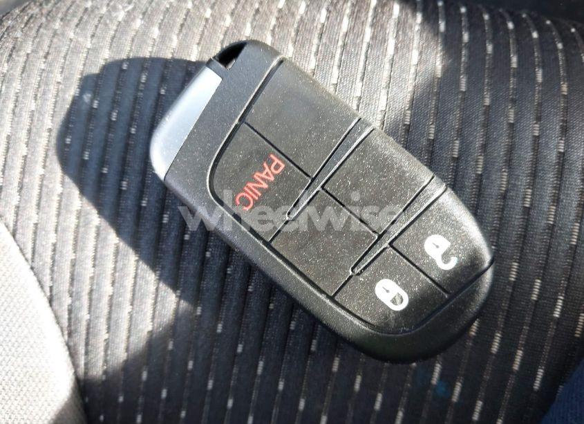 Photo 11 of 2015 Dodge Journey SXT (VIN 3C4PDDBG0FT611811)