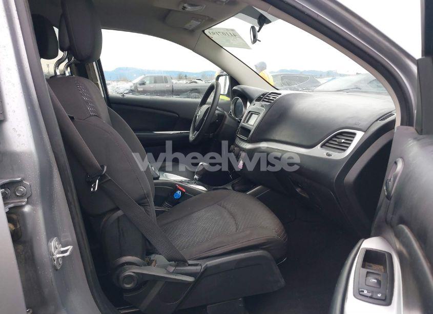 Photo 5 of 2016 Dodge Journey SXT (VIN 3C4PDDBG0GT213094)