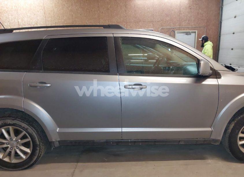 Photo 13 of 2017 Dodge Journey SXT AWD (VIN 3C4PDDBG0HT595306)